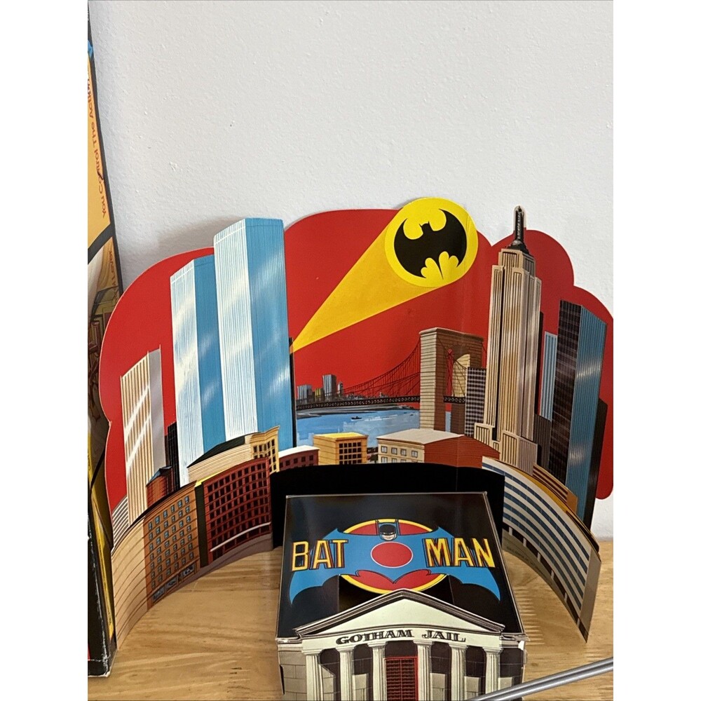 Vintage Remco CSF Batman Batcopter battery operated playset Paper Figures Box - Picture 8 of 15